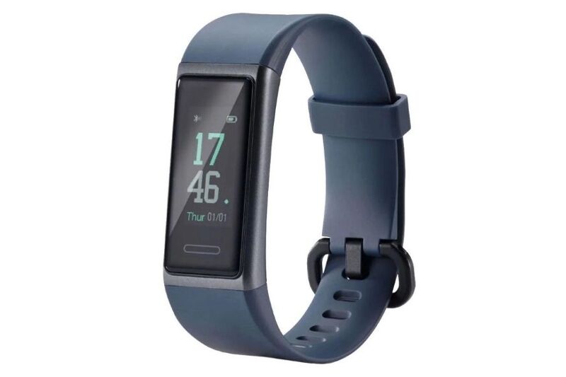 Man sieht einen Silvercrest Fitnesstracker.
